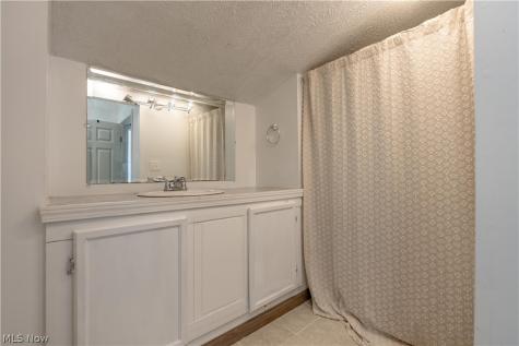 1548 Vanderhoof Road Barberton OH 44203