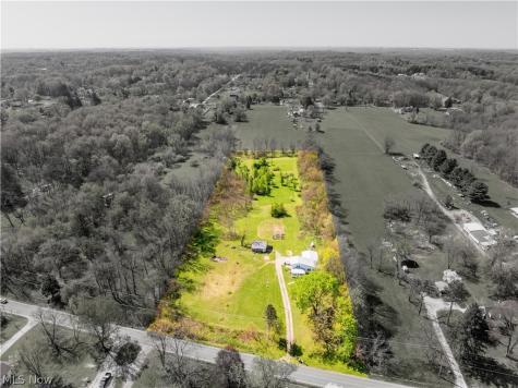 1548 Vanderhoof Road Barberton OH 44203