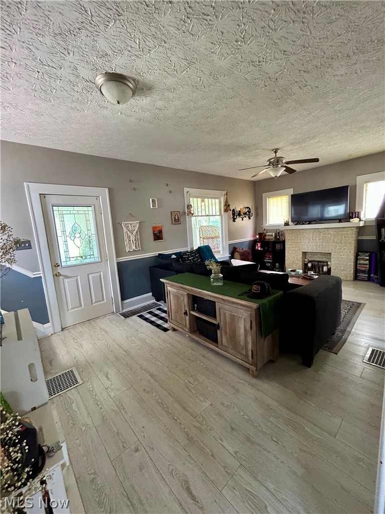 365 W Indiana Avenue Sebring OH 44672