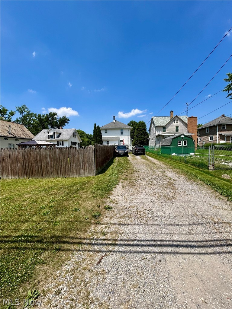 365 W Indiana Avenue Sebring OH 44672