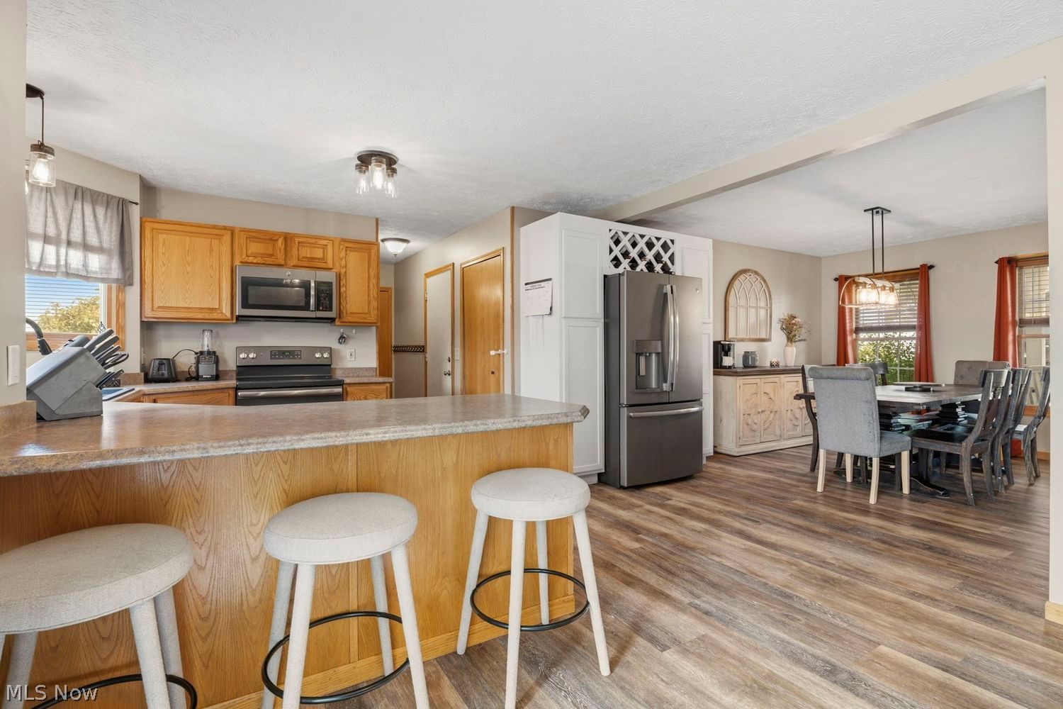 1275 Cheverton Avenue Louisville OH 44641