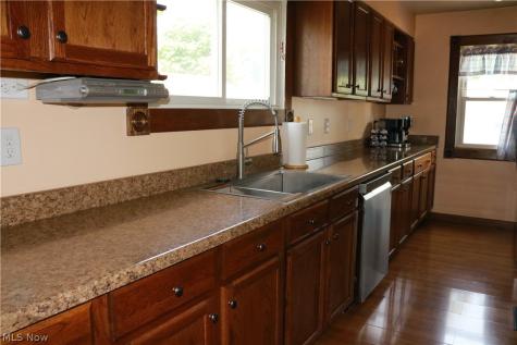 2475 8th Street Cuyahoga Falls OH 44221