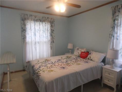12927 Grannis Road Garfield Heights OH 44125