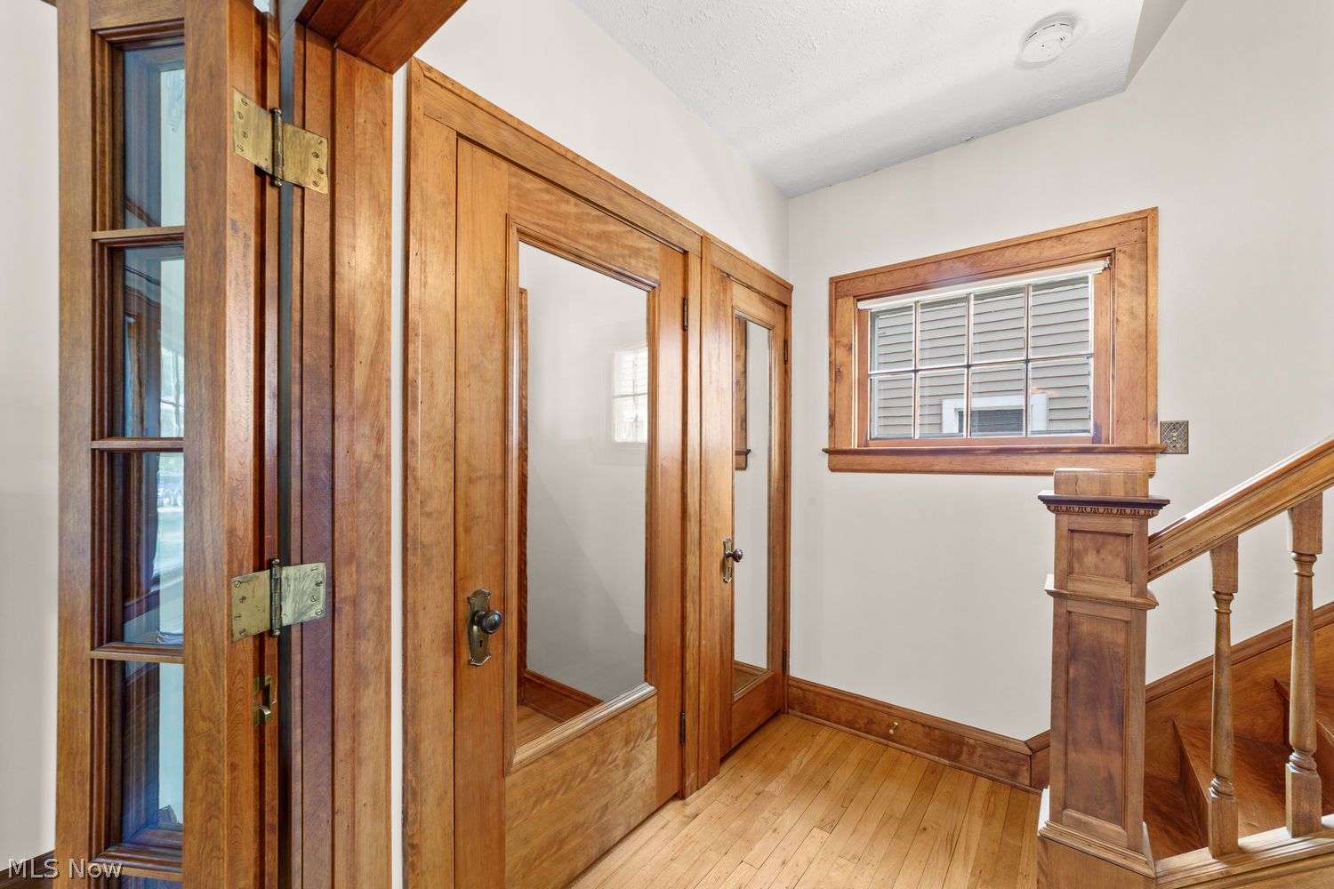 2085 Brown Road Lakewood OH 44107