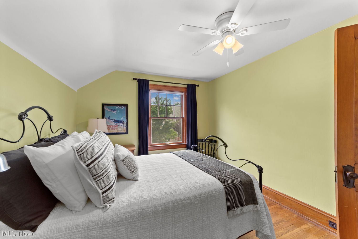 2085 Brown Road Lakewood OH 44107
