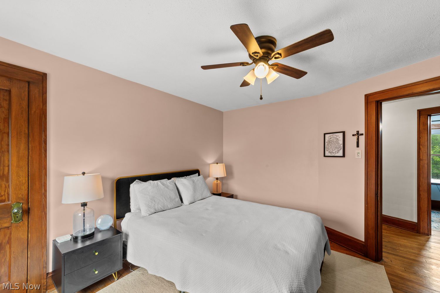2085 Brown Road Lakewood OH 44107