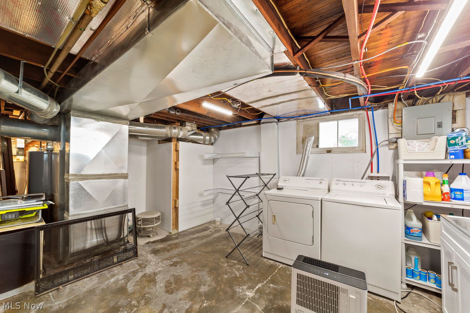 2085 Brown Road Lakewood OH 44107