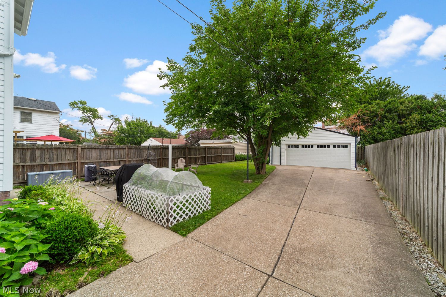 2085 Brown Road Lakewood OH 44107