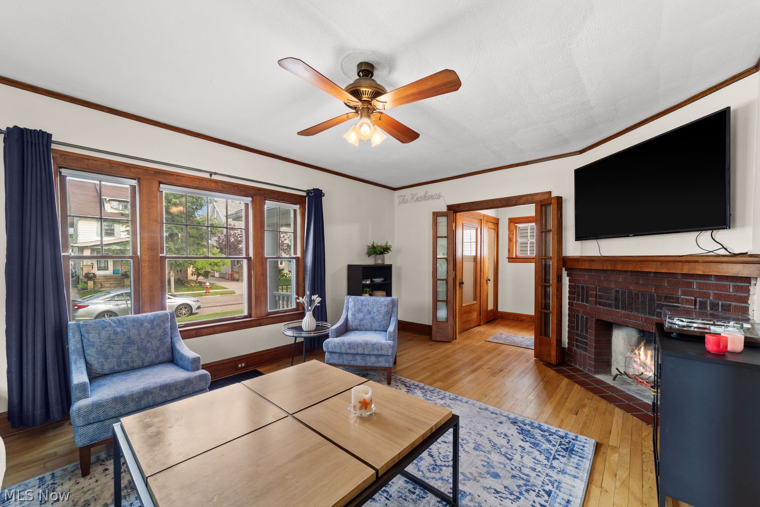 2085 Brown Road Lakewood OH 44107