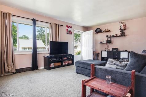 248 Jennings Avenue Cuyahoga Falls OH 44221