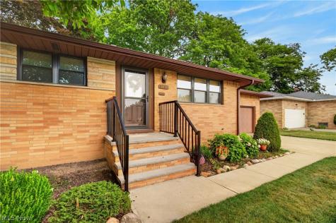 8460 Banner Lane Parma OH 44129