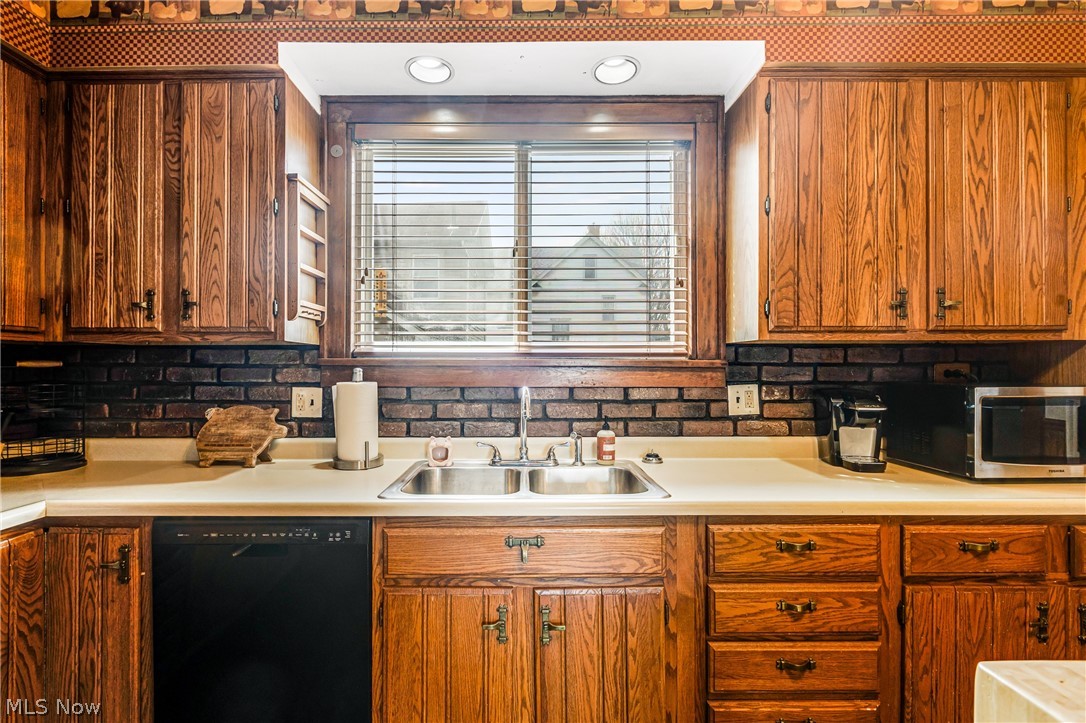 106 Neil Street Niles OH 44446