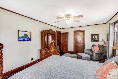 106 Neil Street Niles OH 44446