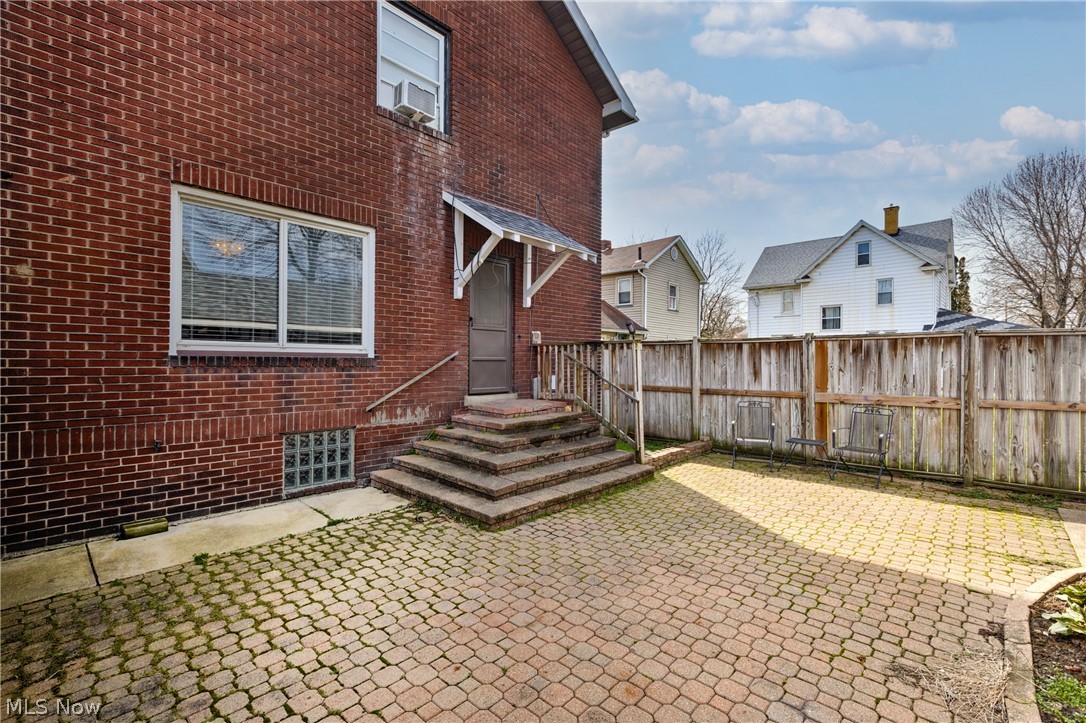 106 Neil Street Niles OH 44446