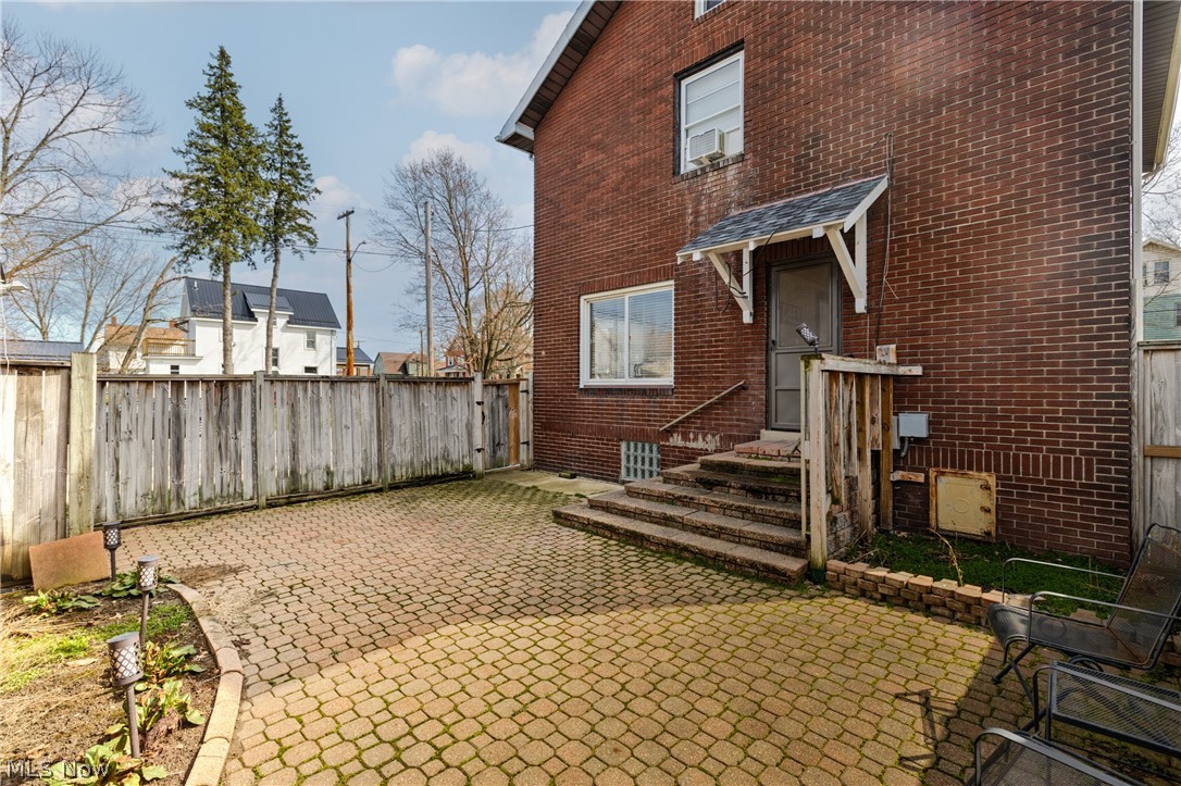 106 Neil Street Niles OH 44446