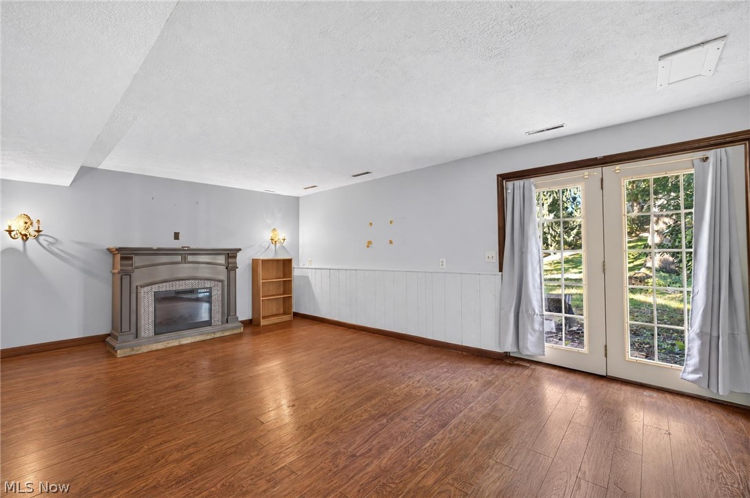 11021 William Penn Avenue NE Hartville OH 44632