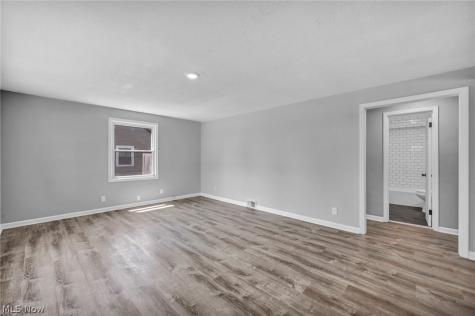 9948 Colfax Drive Columbia Station OH 44028