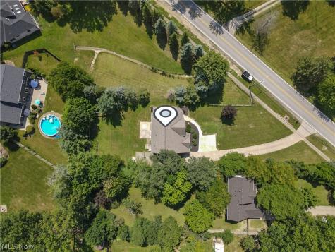 9577 Fair Road Strongsville OH 44149