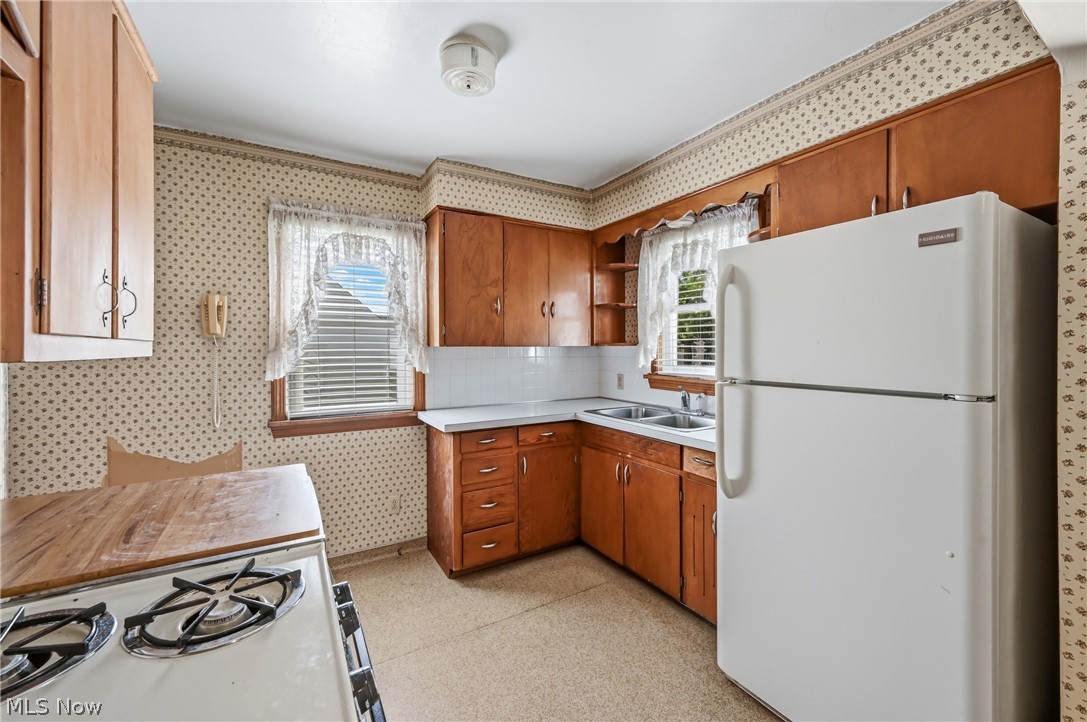 47 Renee Drive Struthers OH 44471