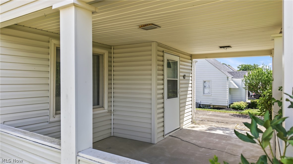 47 Renee Drive Struthers OH 44471