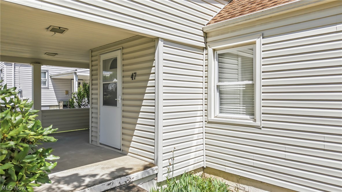 47 Renee Drive Struthers OH 44471