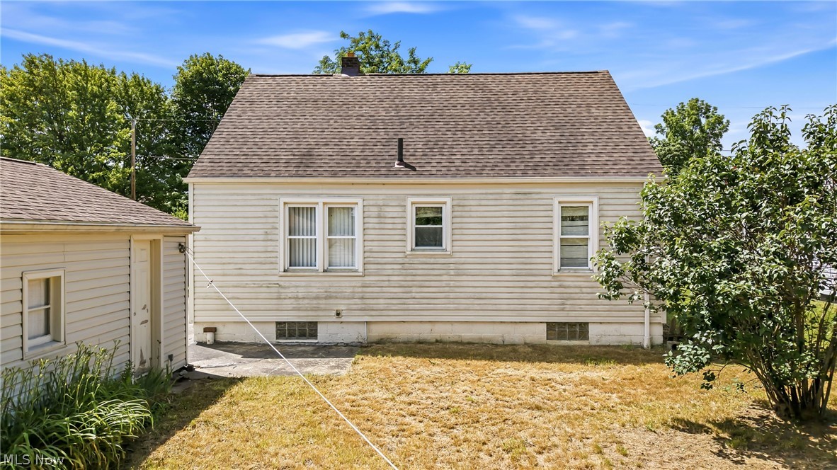 47 Renee Drive Struthers OH 44471