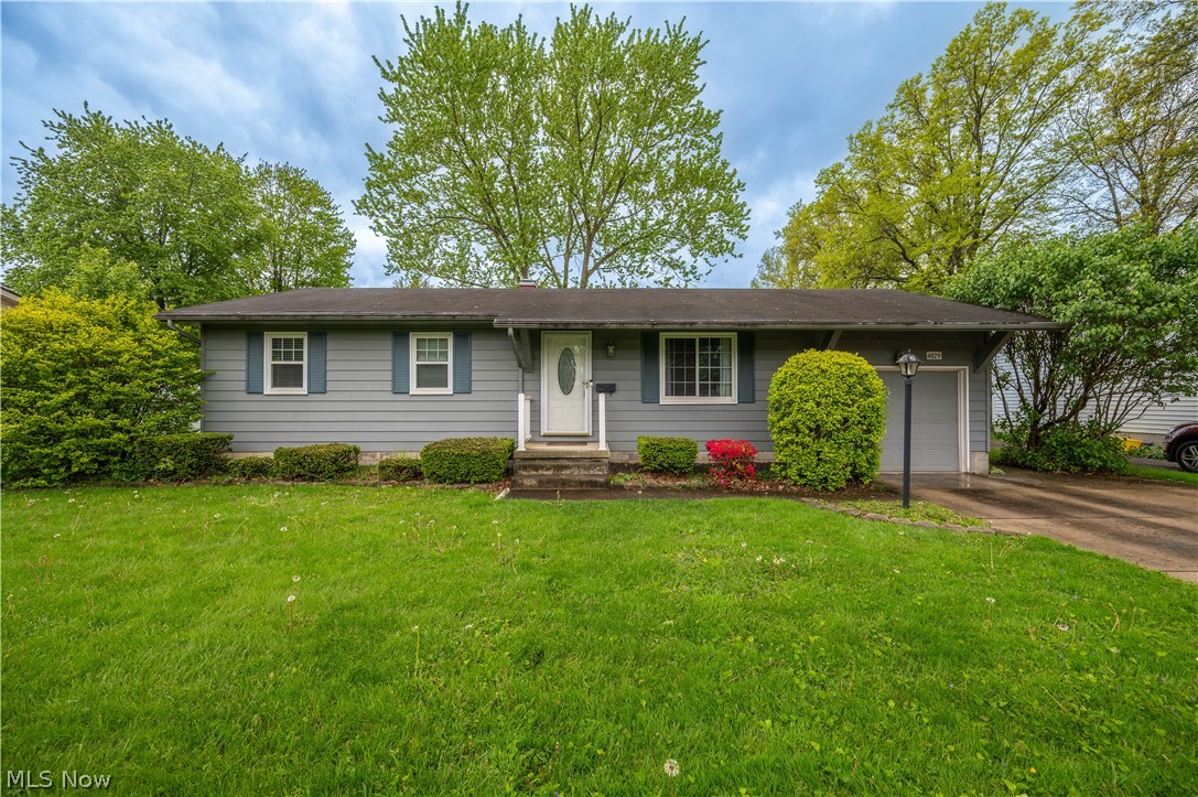 4829 New Road Austintown OH 44515