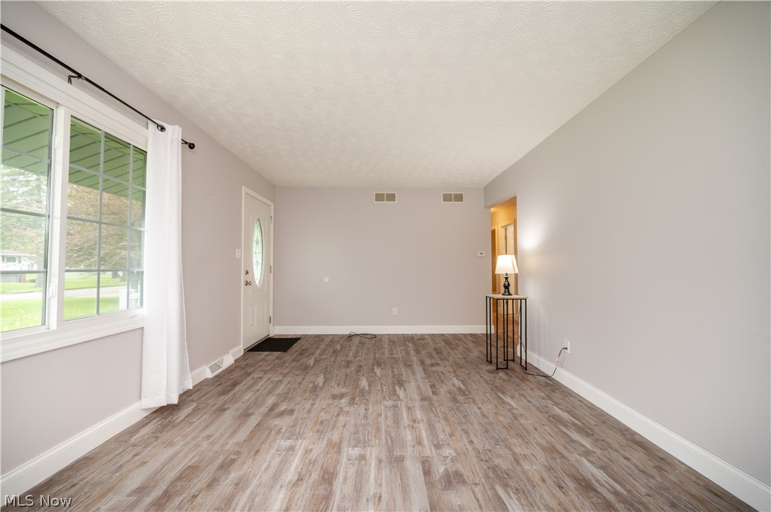 4829 New Road Austintown OH 44515
