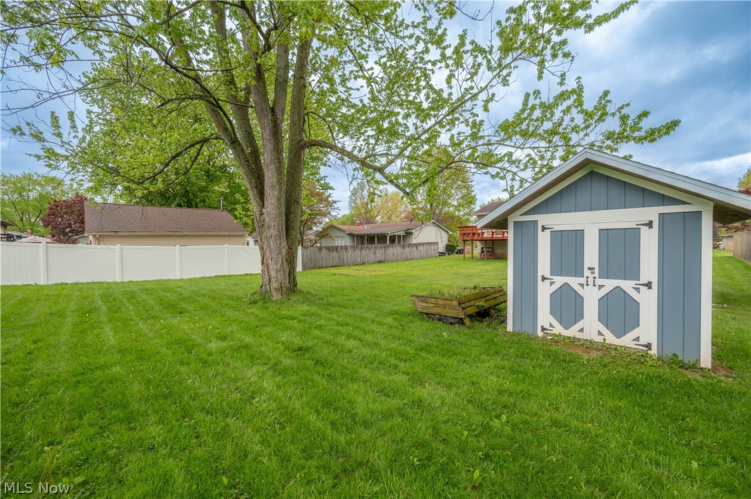 4829 New Road Austintown OH 44515