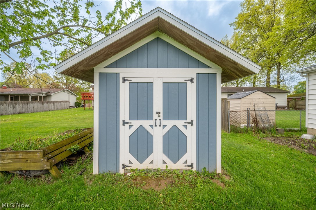 4829 New Road Austintown OH 44515