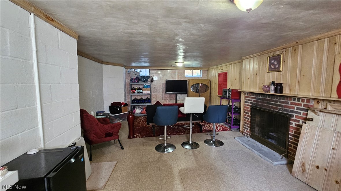 27140 Parkwood Drive Euclid OH 44132
