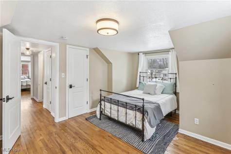 2568 Northglen Drive Westlake OH 44145