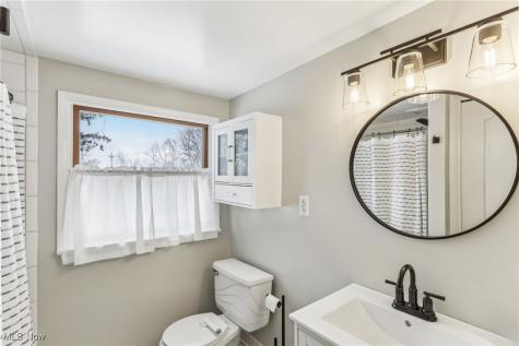 2568 Northglen Drive Westlake OH 44145