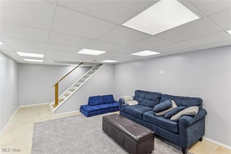 2568 Northglen Drive Westlake OH 44145