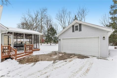 2568 Northglen Drive Westlake OH 44145