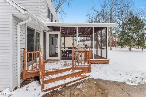 2568 Northglen Drive Westlake OH 44145