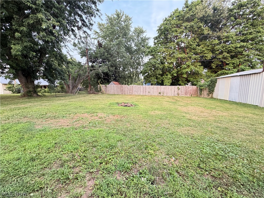573 Chestnut Street Newcomerstown OH 43832