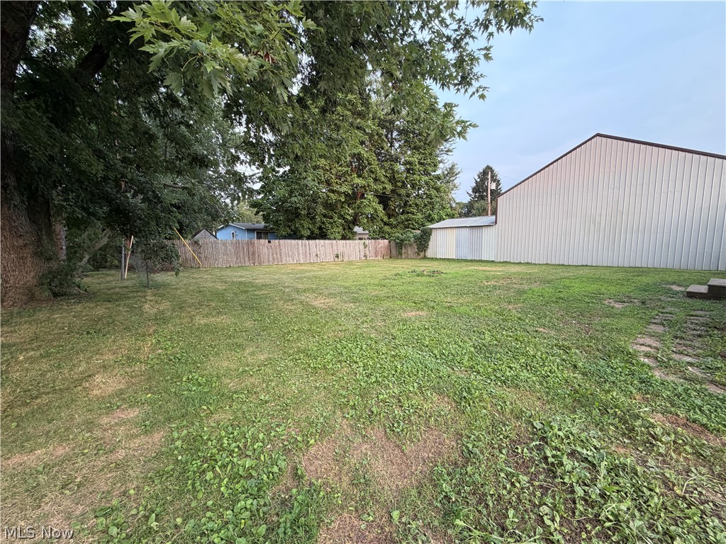 573 Chestnut Street Newcomerstown OH 43832