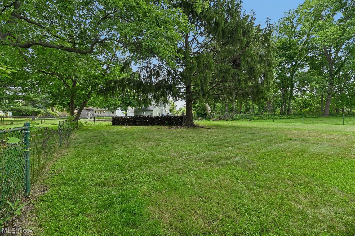 5695 W 220th Street Fairview Park OH 44126