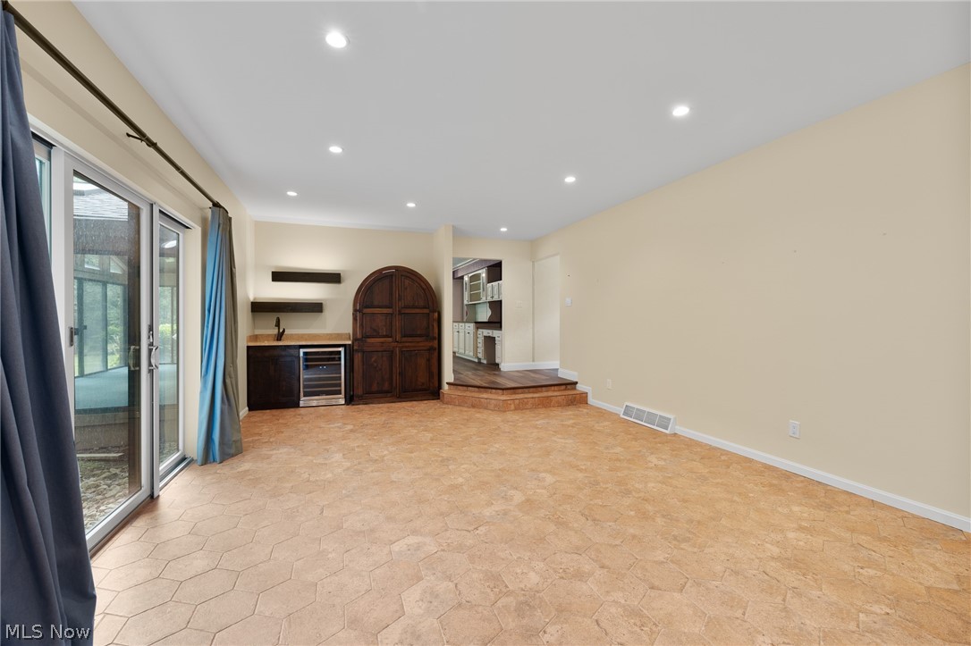 3989 E Meadow Lane Orange OH 44122