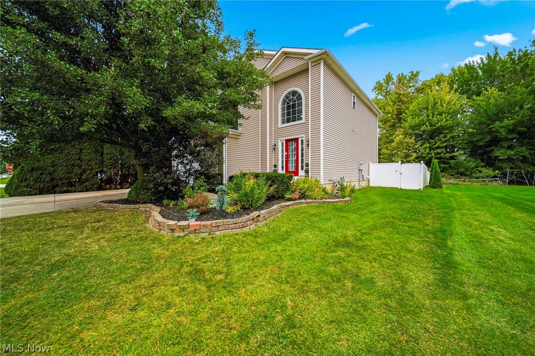 1121 Ashview Drive Madison OH 44057
