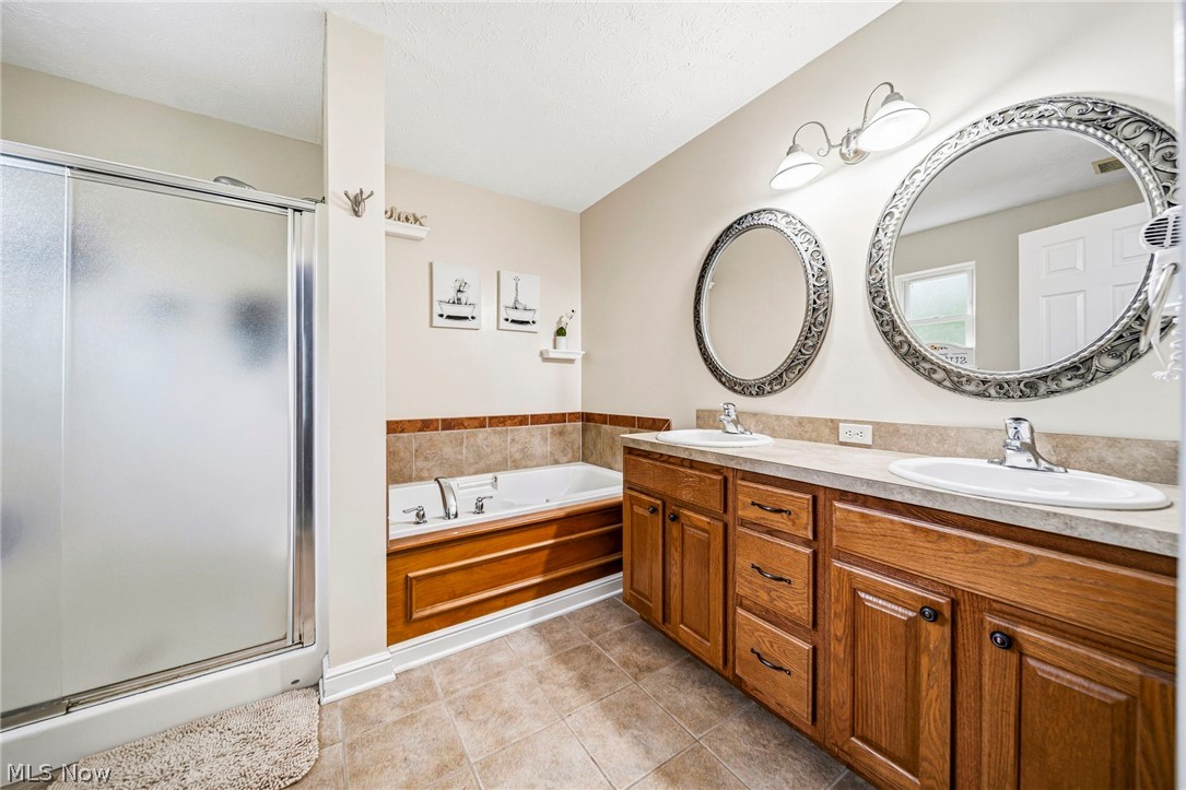 1121 Ashview Drive Madison OH 44057