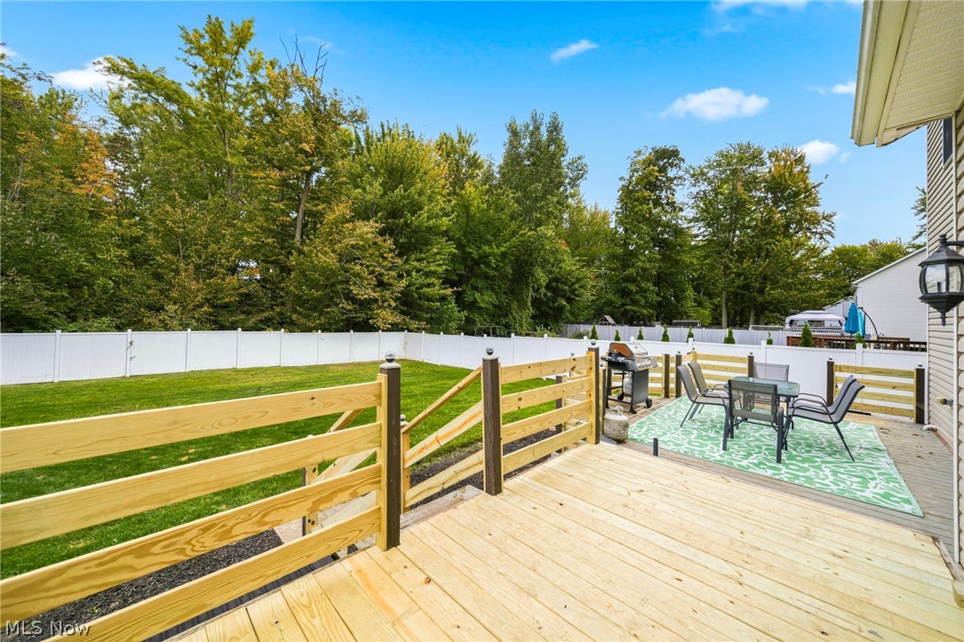 1121 Ashview Drive Madison OH 44057