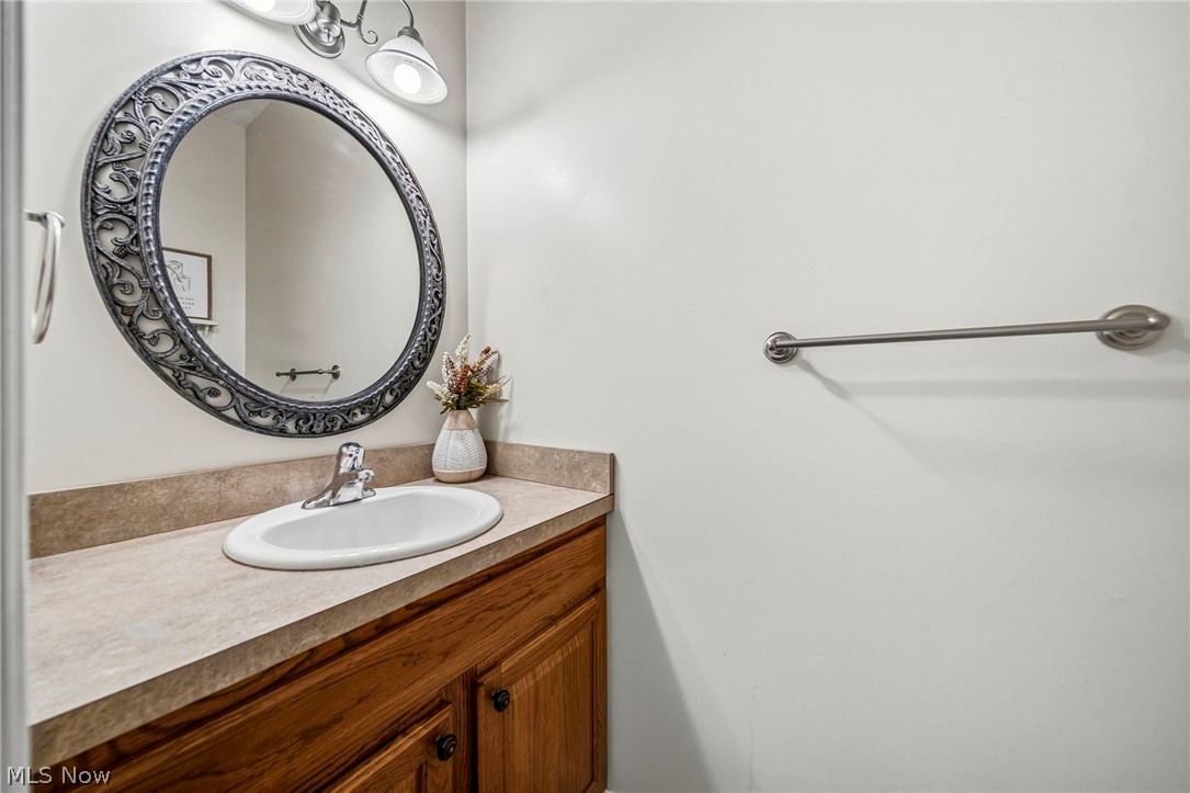 1121 Ashview Drive Madison OH 44057