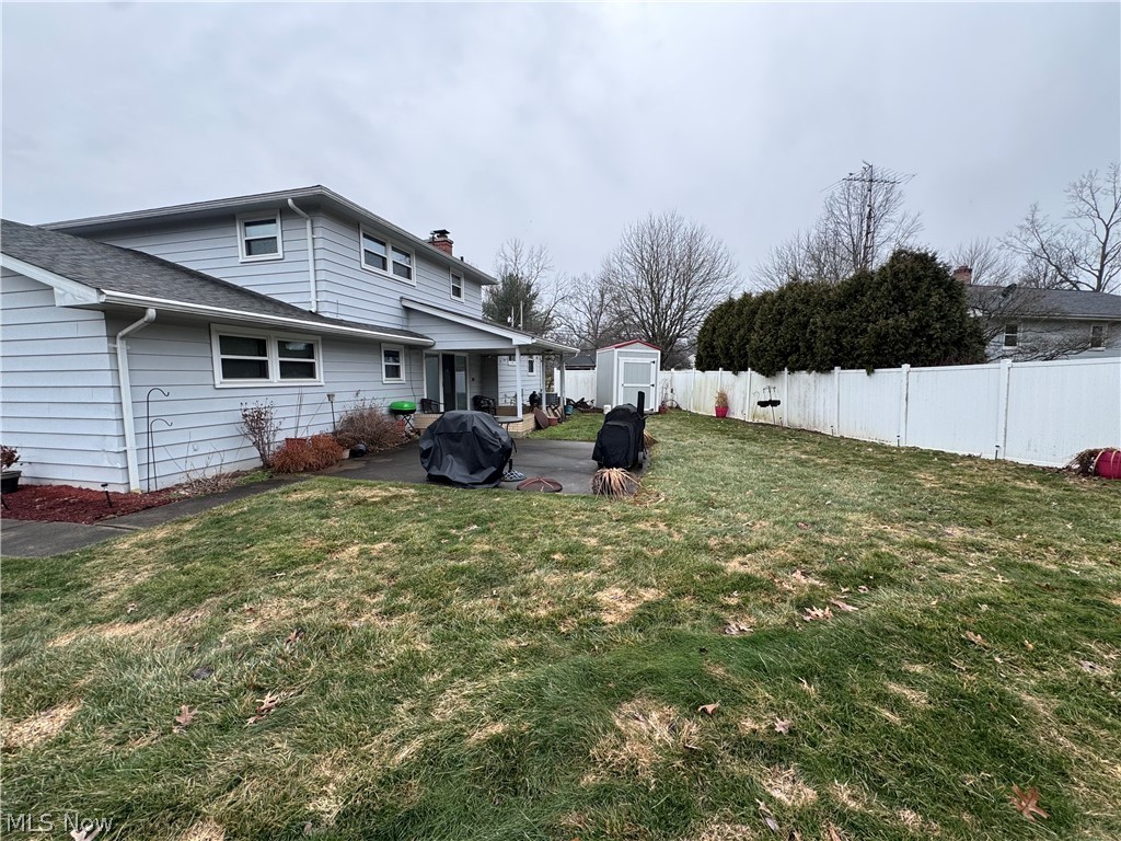 1621 Coventry Avenue NE Warren OH 44483