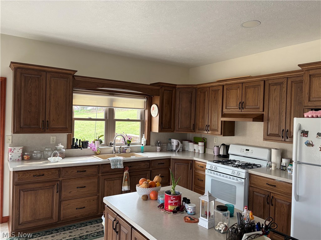 4876 Township Road 628 Millersburg OH 44654