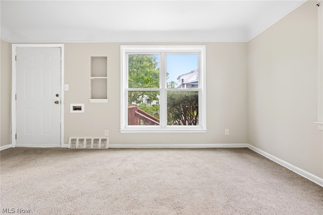 892 E 139th Street Cleveland OH 44110