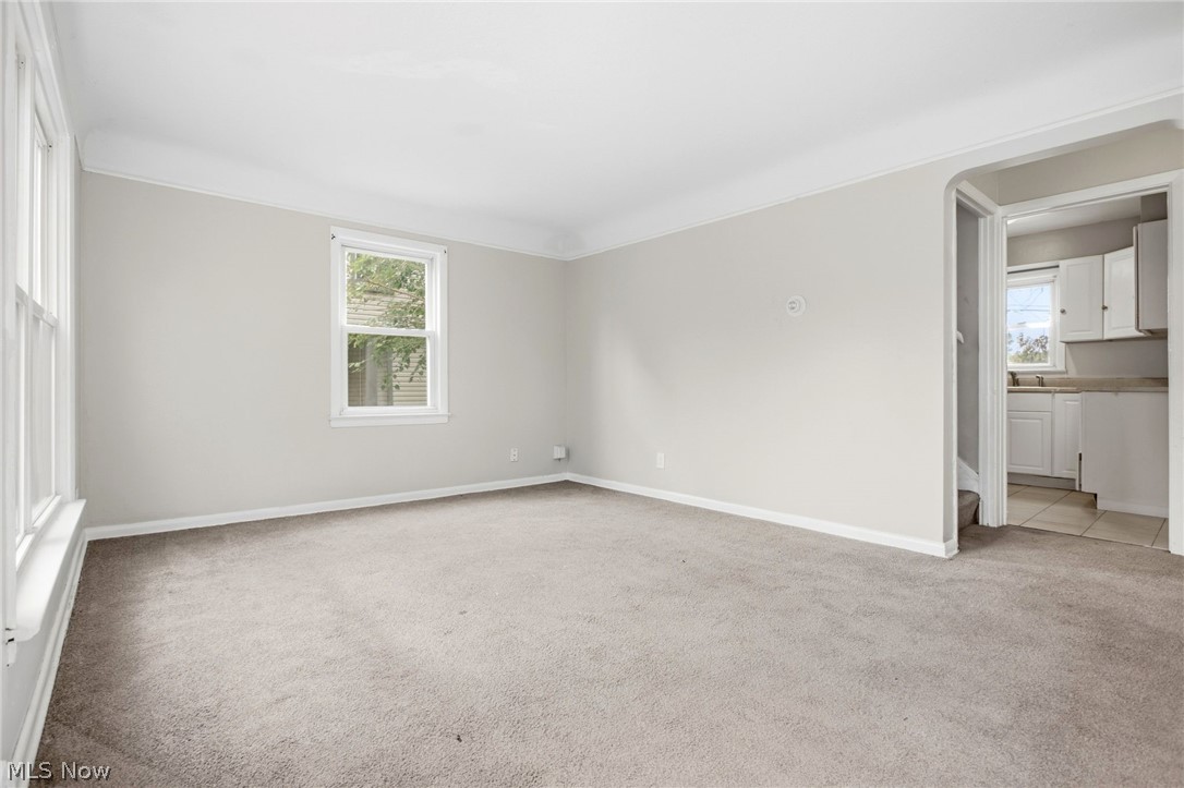 892 E 139th Street Cleveland OH 44110