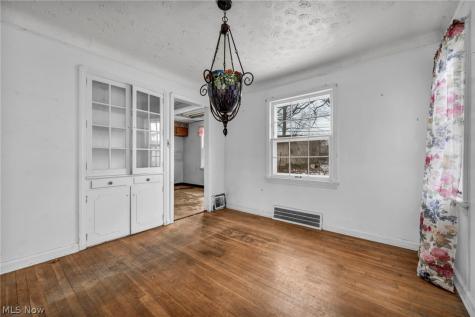 9704 S Highland Avenue Garfield Heights OH 44125