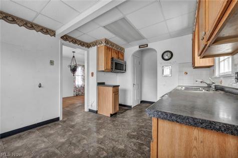 9704 S Highland Avenue Garfield Heights OH 44125